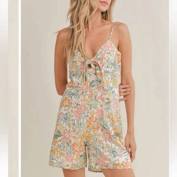 NEW SADIE & SAGE dream on tie front romper in multi - Picture 1 of 2